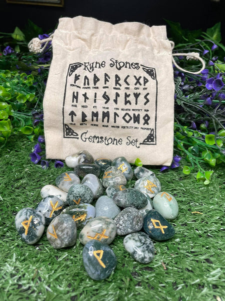 Rune Stone Set In Pouch - Moss Agate